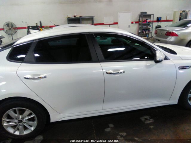 KNAGT4L33G5070282 KIA Optima Lx