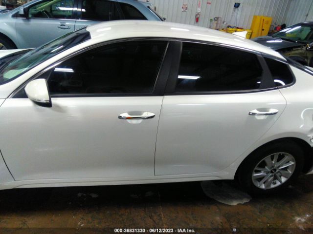 KNAGT4L33G5070282 KIA Optima Lx