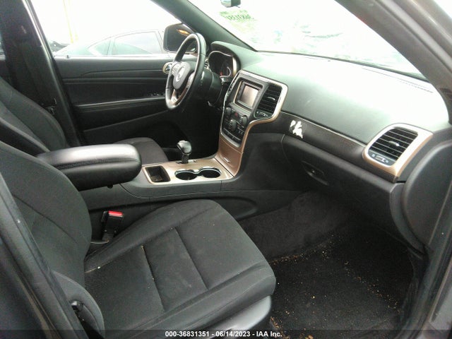 1C4RJEAG3FC232029 Jeep Grand Cherokee Laredo