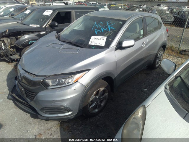 Honda HR-V LX 2021 3CZRU5H38MM715595 Image 2