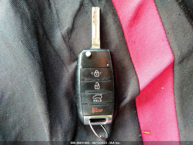 KNDJN2A28F7808064 KIA Soul Base