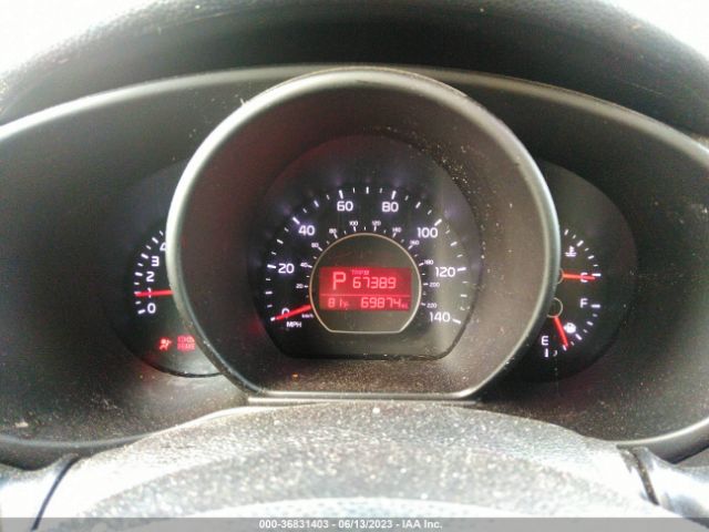 KNDJN2A28F7808064 KIA Soul Base