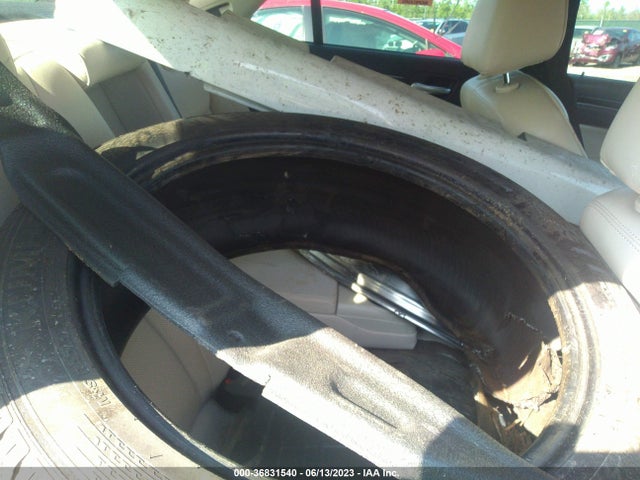 2C3CCAEG0KH697902 Chrysler 300 Limited