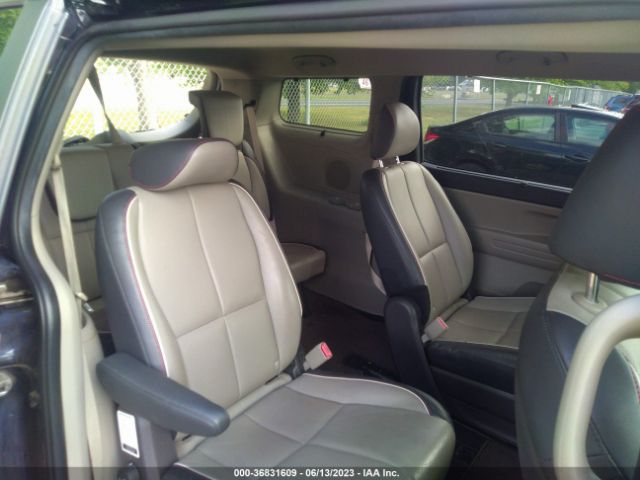 KNDMB5C17J6385987 KIA SEDONA LX