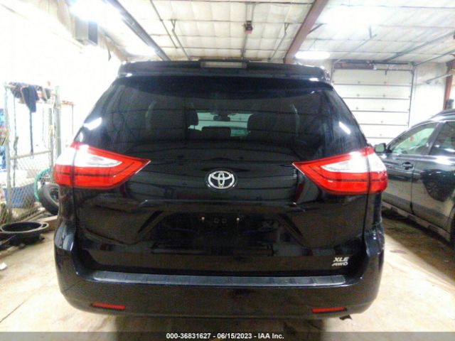 5TDDZ3DC9KS222727 Toyota SIENNA XLE