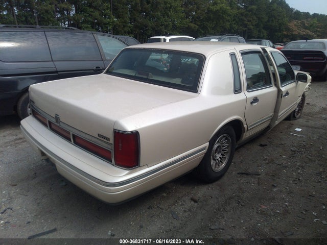 1996 LINCOLN TOWN CAR EXECUTIVE VIN: 1LNLM81W0TY694497
