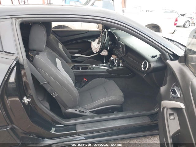 Chevrolet Camaro 1lt 2018 1G1FB1RX3J0191160 Image 5