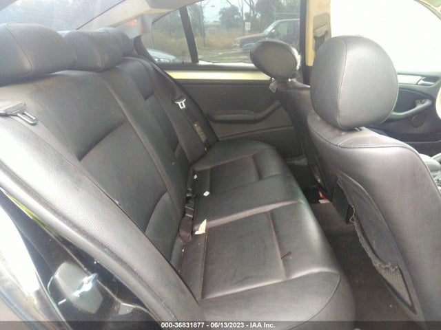 2004 BMW 3 SERIES 325I VIN: WBAET37454NJ82985
