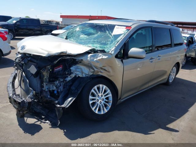 Toyota Sienna Xle/xle Aas/ltd 2015 5TDYK3DC3FS549975 Image 2