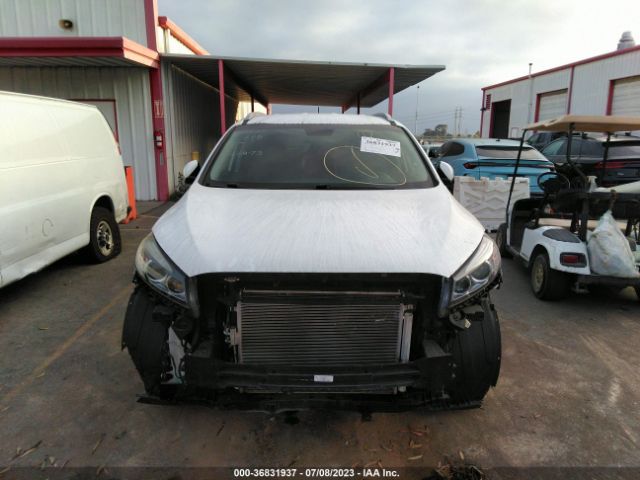 5XYPG4A53JG388106 KIA Sorento Lx V6