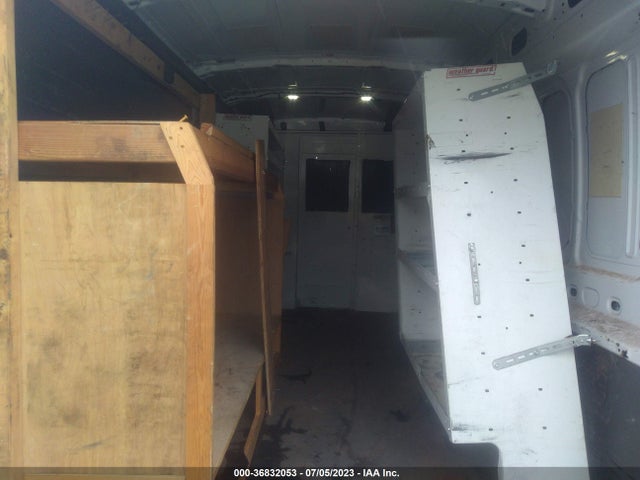 Ford TRANSIT CARGO VAN 2016 1FTYE2CM9GKA17330 Image 15