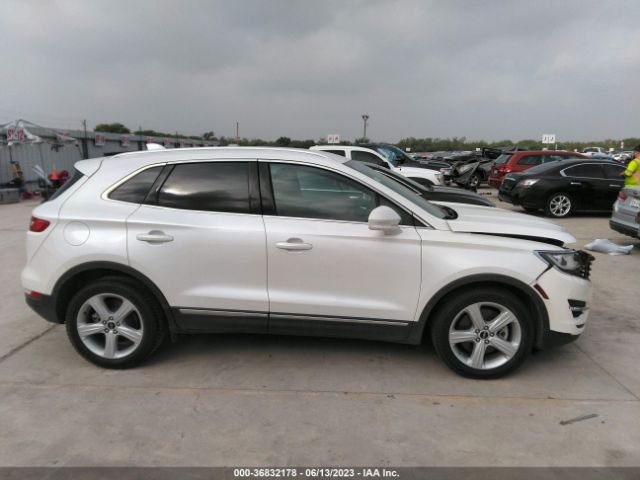 5LMCJ1C95GUJ28479 Lincoln Mkc Premier