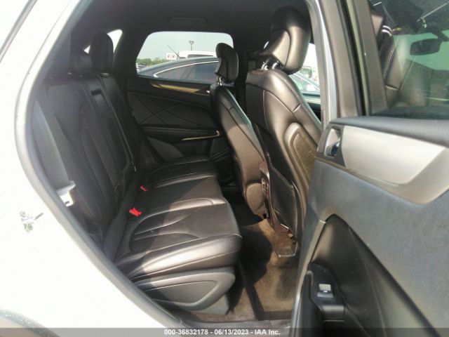 5LMCJ1C95GUJ28479 Lincoln Mkc Premier