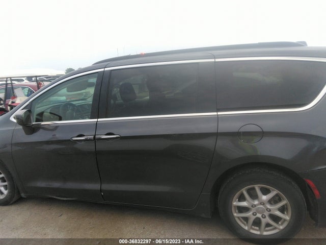 Chrysler Pacifica Touring 2020 аукцион фото