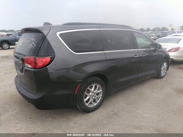 Chrysler Pacifica Touring 2020 аукцион фото