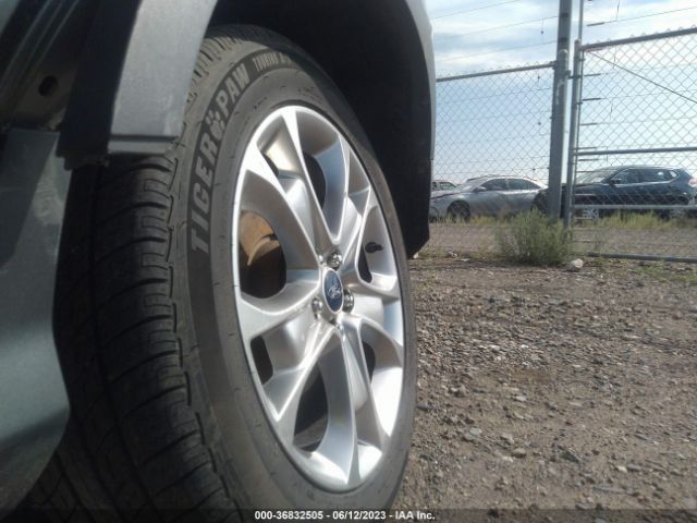 1FMCU9J93EUA71496 Ford Escape Titanium