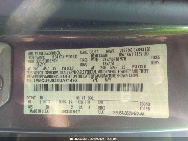 1FMCU9J93EUA71496 Ford Escape Titanium