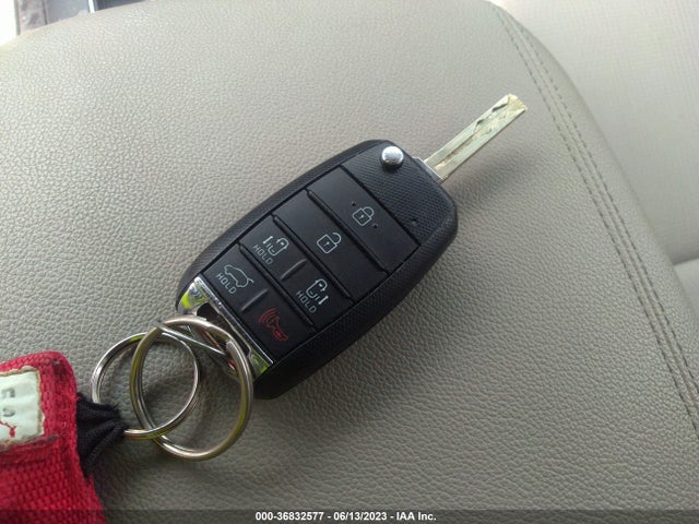 2020 Kia Sedona, VIN: KNDMB5C13L6597577