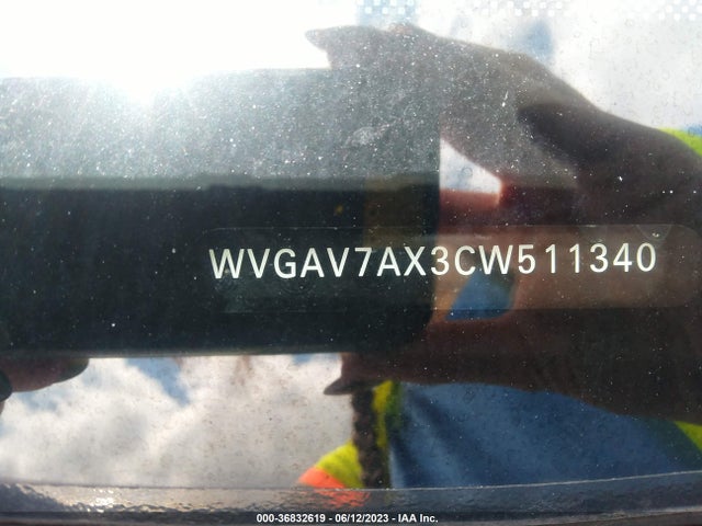 2012 VOLKSWAGEN TIGUAN SE W/SUNROOF & NAV VIN: WVGAV7AX3CW511340