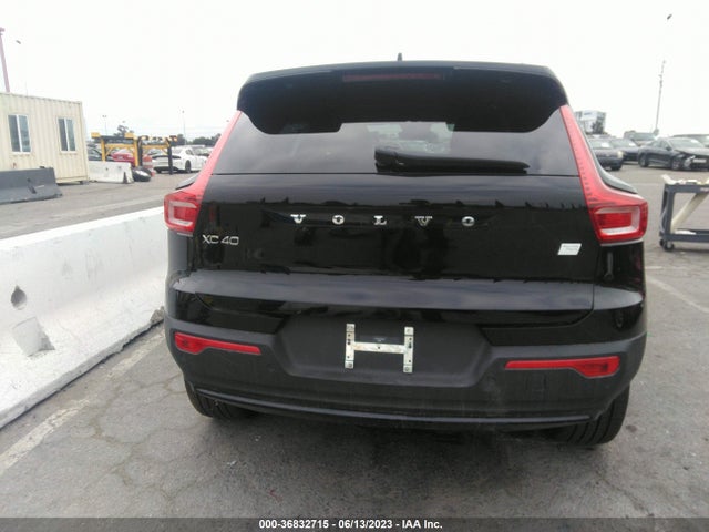 2023 Volvo XC40, VIN: YV4ED3UL3P2040004