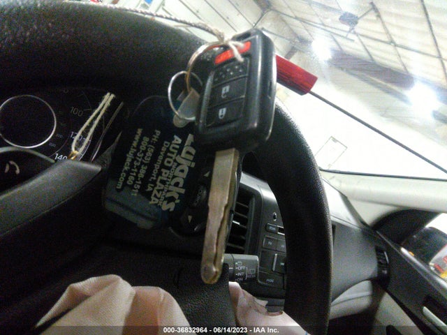 Honda CR-V LX 2014 2HKRM4H33EH718265 Image 11