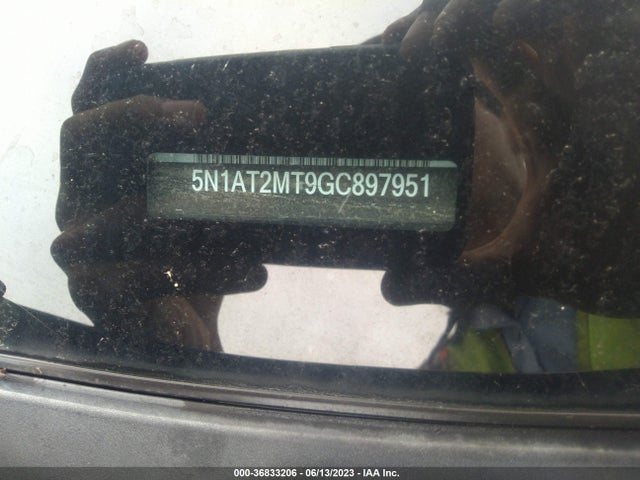 Nissan ROGUE S 2016 5N1AT2MT9GC897951 Image 15