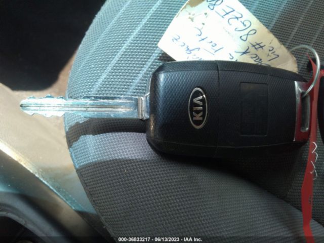 3KPFL4A73JE243671 KIA FORTE LX