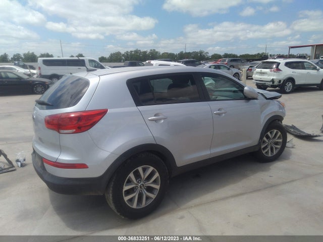 KIA Sportage Lx 2016 KNDPB3AC1G7808913 Image 4