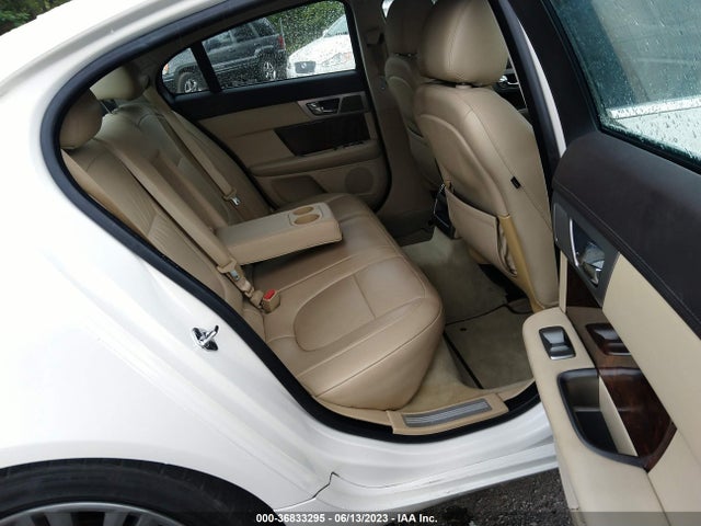 2009 JAGUAR XF PREMIUM LUXURY VIN: SAJWA06B69HR04208