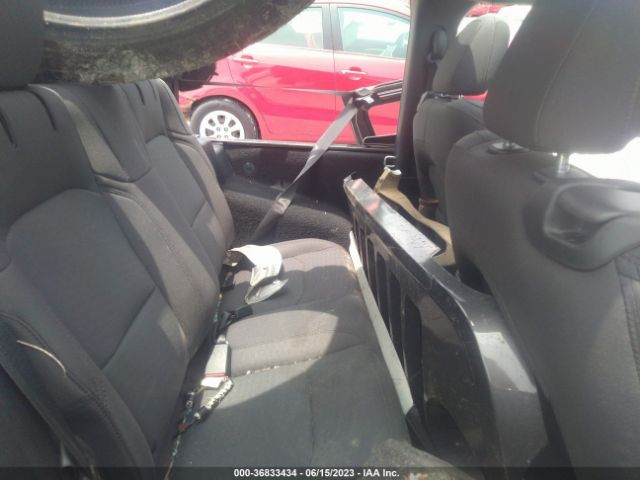 1C4GJXAG8LW320586 Jeep Wrangler Sport S