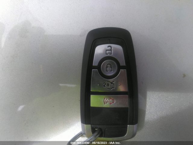 3FA6P0LU1KR206781 Ford Fusion Hybrid Se