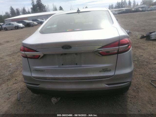3FA6P0LU1KR206781 Ford Fusion Hybrid Se
