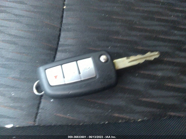 2019 NISSAN ROGUE S VIN: 5N1AT2MT3KC717467