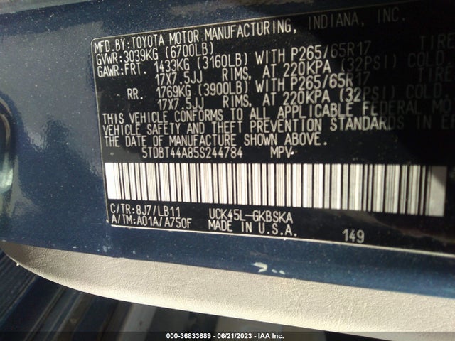 2005 TOYOTA SEQUOIA SR5 VIN: 5TDBT44A85S244784