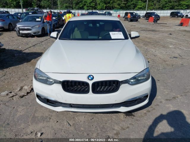 WBA8B9C54HK676120 BMW 3 Series 330i