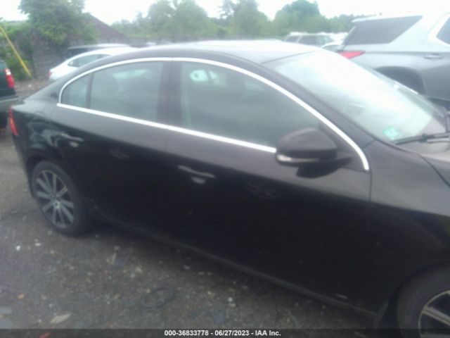 LYV402HMXJB168477 Volvo S60 Inscription Platinum