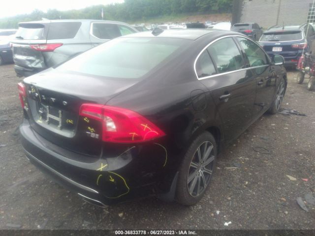 LYV402HMXJB168477 Volvo S60 Inscription Platinum