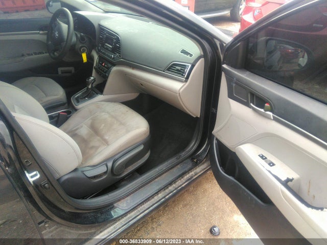 Hyundai ELANTRA SE 2018 5NPD74LF9JH214641 Image 11