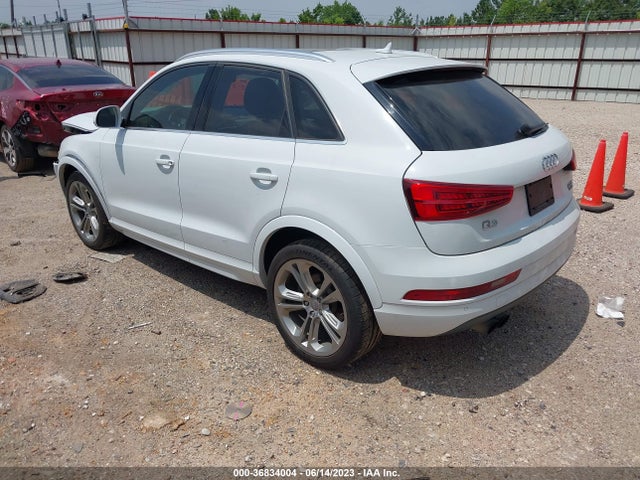 WA1JCCFSXHR002359 Audi Q3 Premium Plus