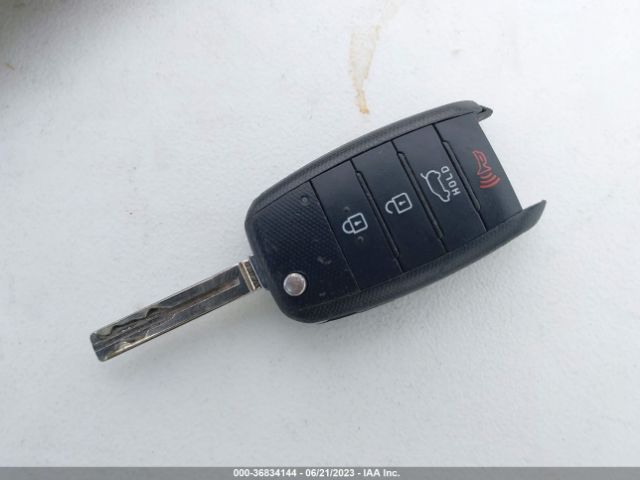 KNDJP3A55E7053027 KIA SOUL +
