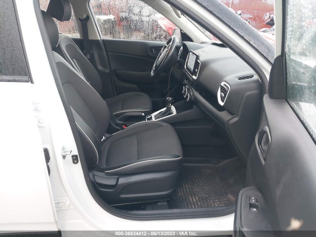 Hyundai Venue Limited 2022 KMHRC8A33NU165350 Image 11