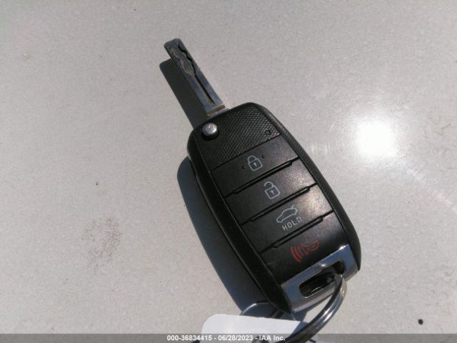 KNAGM4A70F5647187 KIA Optima Lx