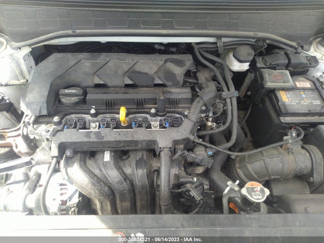 2021 HYUNDAI VENUE SEL VIN: KMHRC8A37MU084169