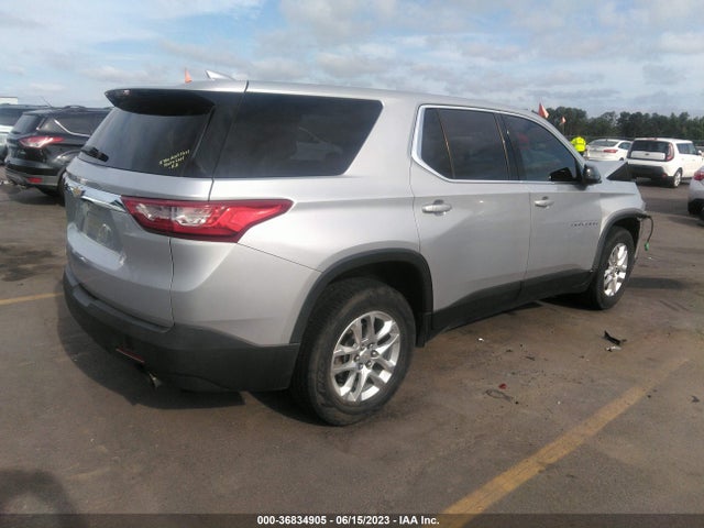 Chevrolet Traverse Ls 2018 1GNERFKWXJJ157148 Image 4
