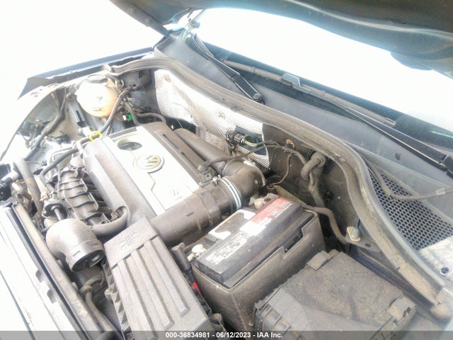 WVGBV7AX8JK003387 Volkswagen Tiguan Limited 2.0t