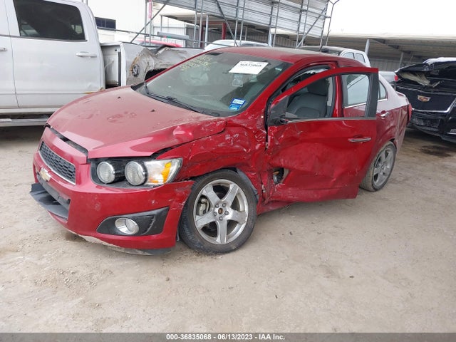 Chevrolet SONIC LTZ 2014 1G1JE5SH5E4211807 Image 2