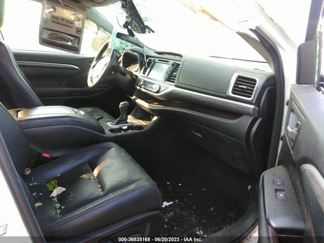 Toyota Highlander Limited 2017 5TDDZRFH1HS479756 Image 6