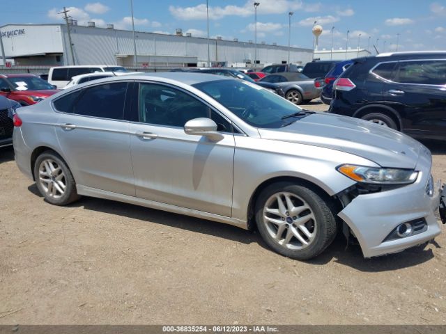 3FA6P0HDXFR253032 Ford FUSION SE