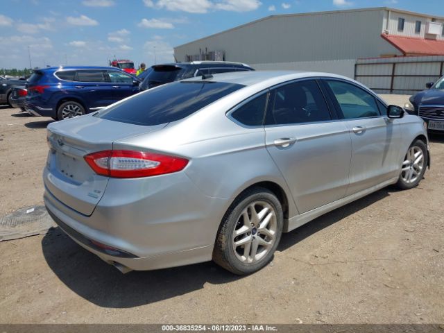 3FA6P0HDXFR253032 Ford FUSION SE