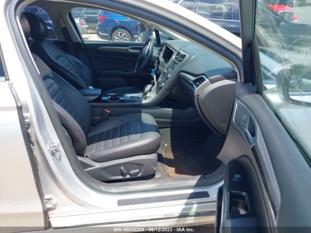 3FA6P0HDXFR253032 Ford FUSION SE